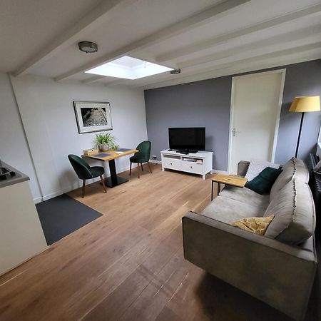 Spacious Private Guest House 힐베르쉼 외부 사진