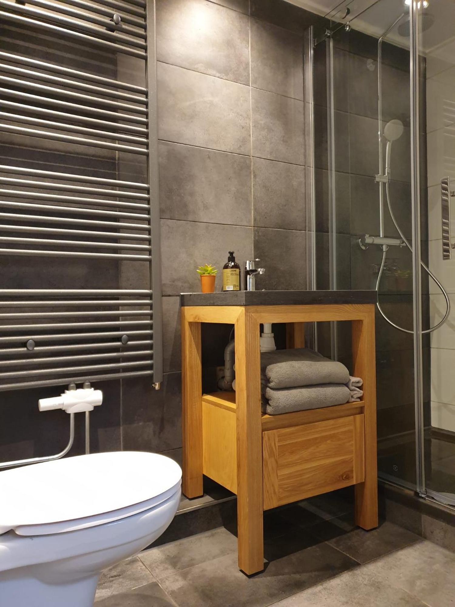 Spacious Private Guest House 힐베르쉼 외부 사진